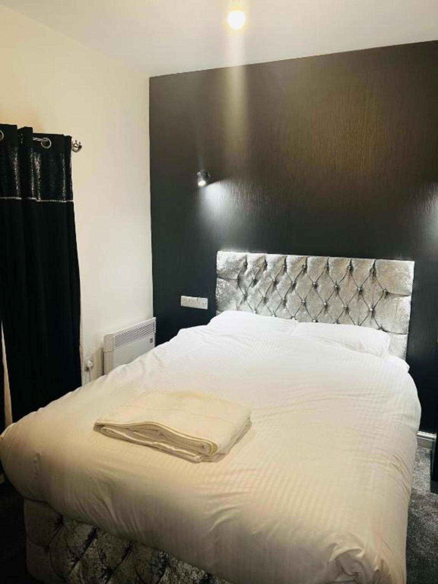 Oyo The Pleasant House Otel Manchester Dış mekan fotoğraf